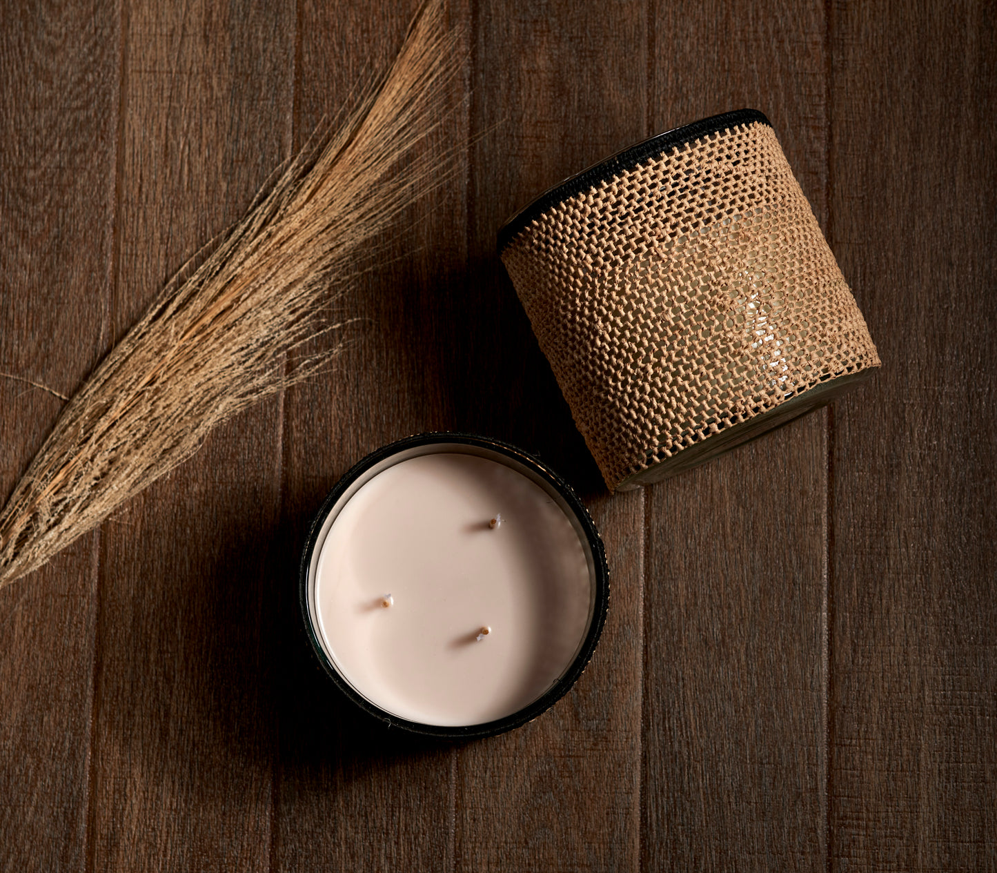 Luxury Artisan Candles - Moderna